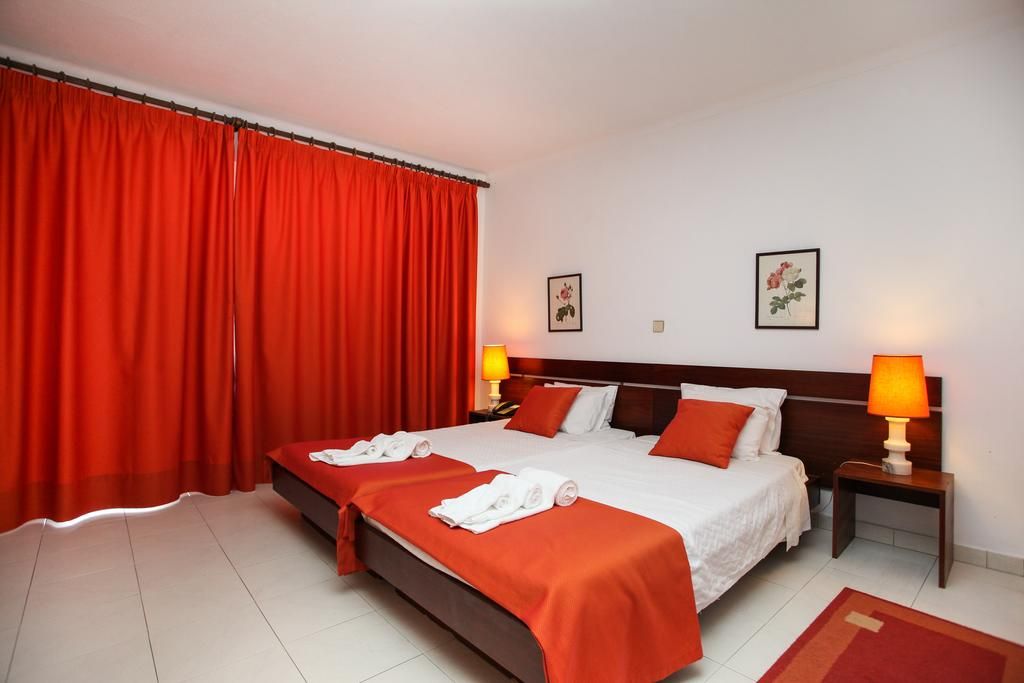 Barracuda Aparthotel 2