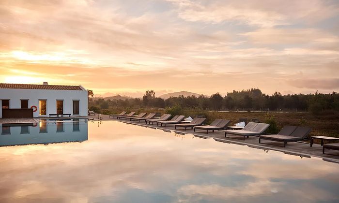 🍀 Abrace a natureza neste Hotel Sustentável 4* com piscinas e pequeno-almoço incluído | São Teotónio