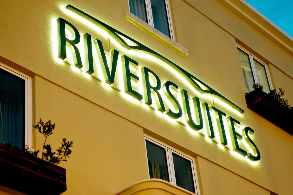 Riversuites 1 Riversuites 1