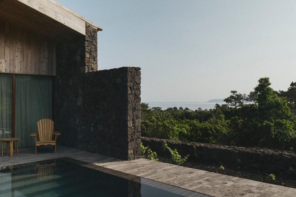 Pico Vineyards - by Unlock Hotels 2