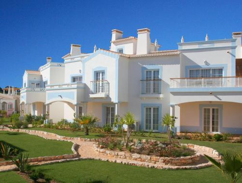 Quinta da Encosta Velha - Santo António, Villas, Golf & Spa 3