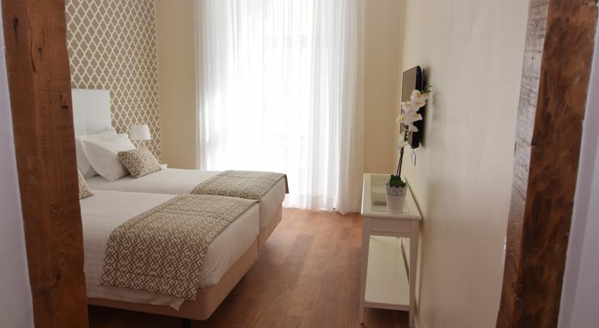 Dream Chiado Apartments 3