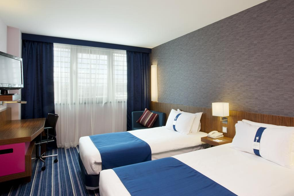 Holiday Inn Express Lisbon Airport 3 Holiday Inn Express Lisbon Airport 3