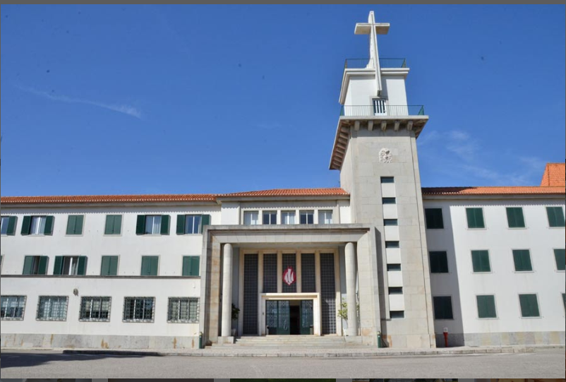Seminário Torre D'Aguilha 2 estrelas em São Domingos de Rana