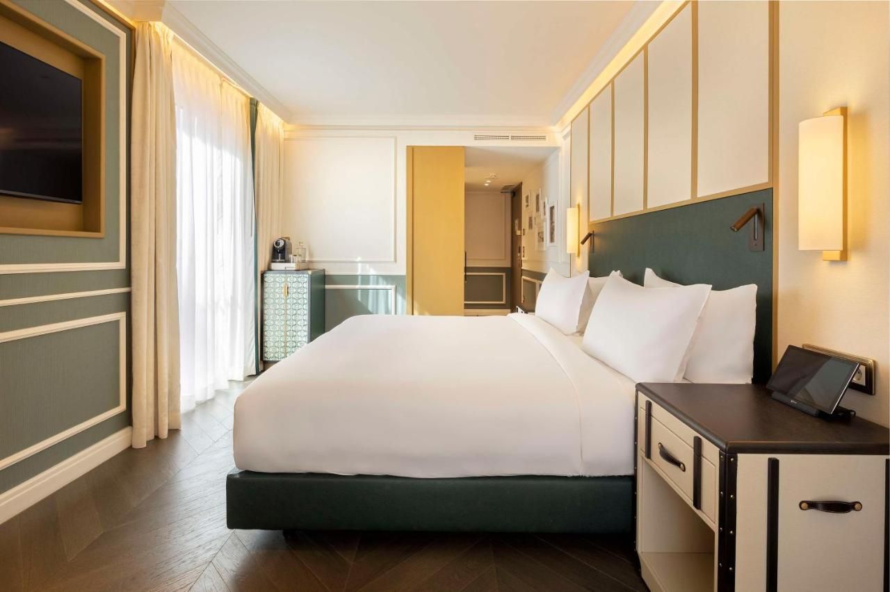 The Emerald House Lisbon, Curio Collection by Hilton 3 The Emerald House Lisbon, Curio Collection by Hilton 3