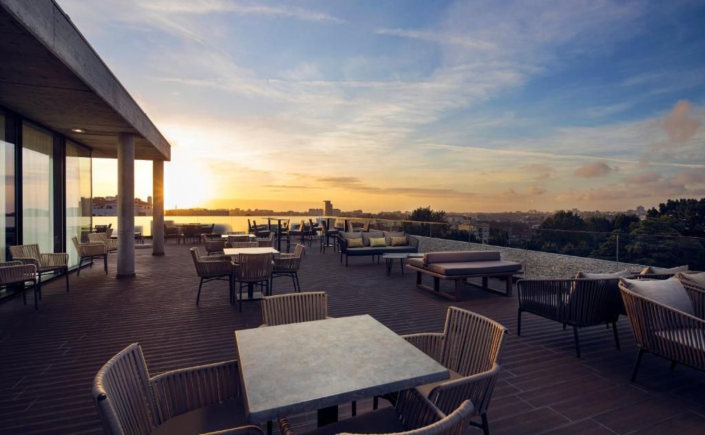 Boeira Garden Hotel Porto Gaia Curio Collection by Hilton 2