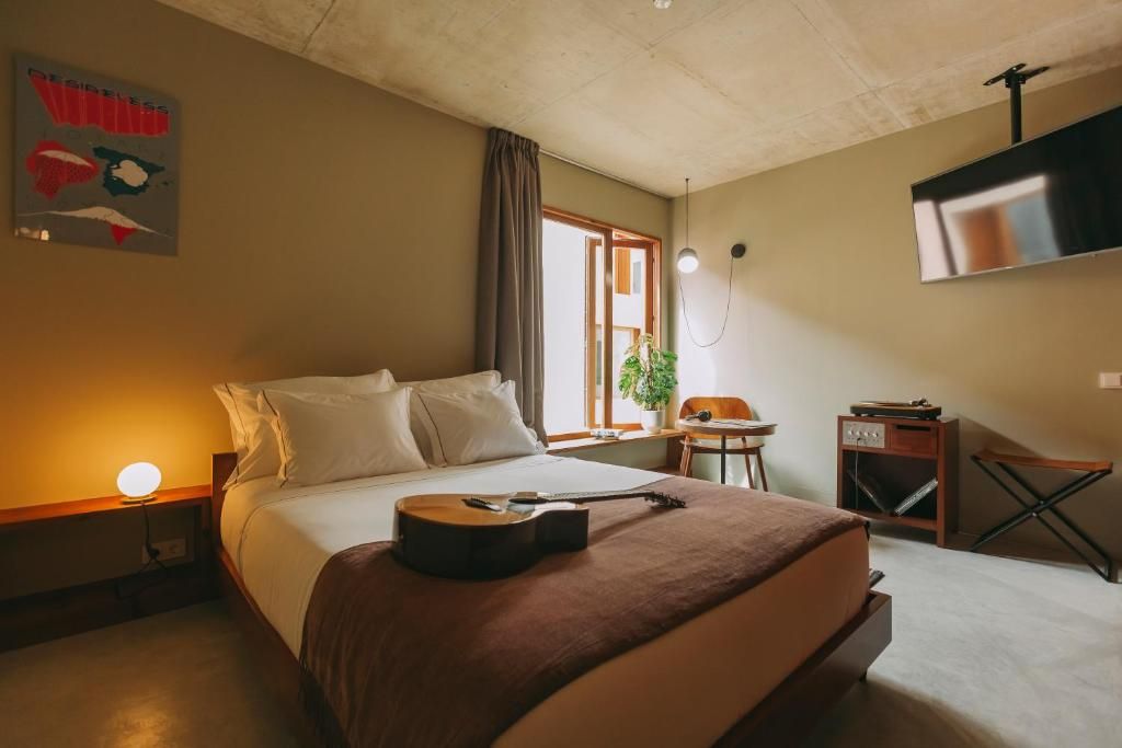 Mouco Hotel - Stay, Listen & Play 2 Mouco Hotel - Stay, Listen & Play 2
