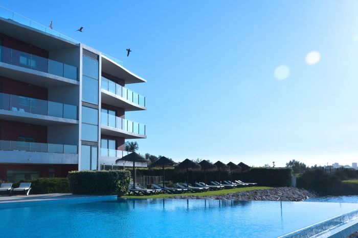 🎆 Fim de Ano no Algarve! Hotel 4* com acesso Spa e Pacote de Reveillón incluído | Ferragudo