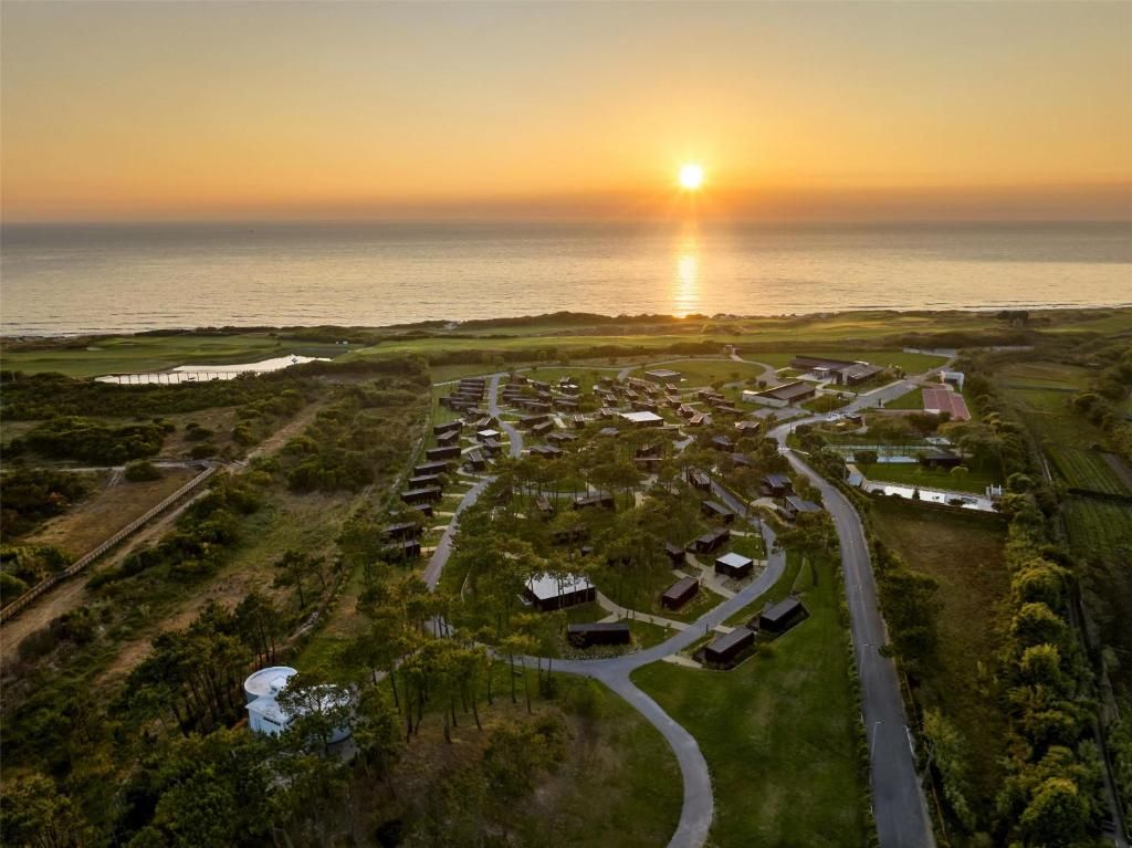 Tivoli Estela Golf & Lodges Porto 4* com Pequeno almoço Incluído na Póvoa de Varzim