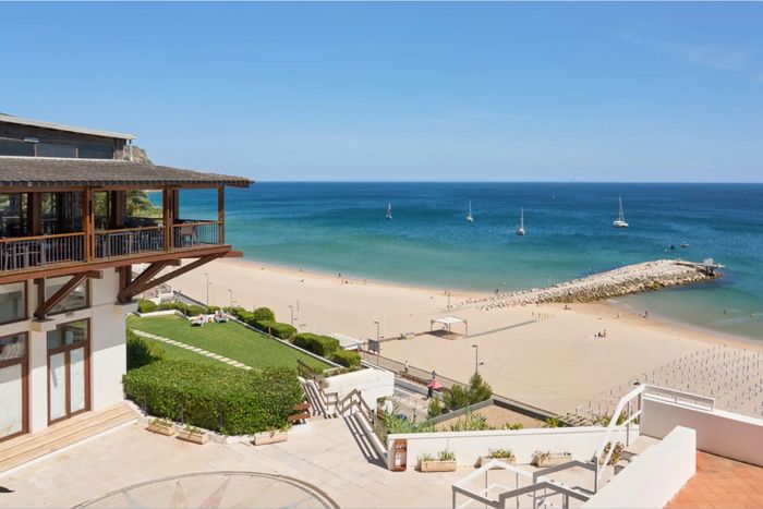 🌅 Fantástico Hotel 4* com piscinas e Vistas Espetaculares para a Praia | Sesimbra