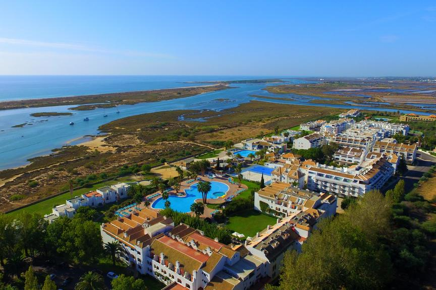 💦 Descanse e contemple a beleza da Ria Formosa em Hotel com piscinas | Tavira