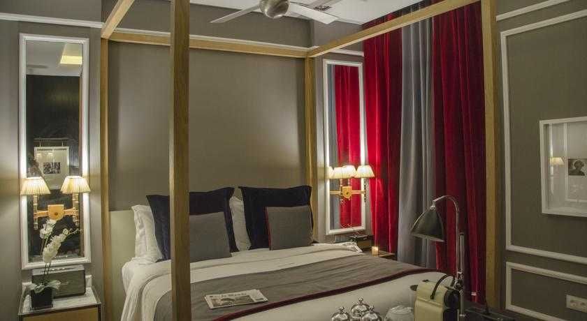 Brown's Central Hotel 3