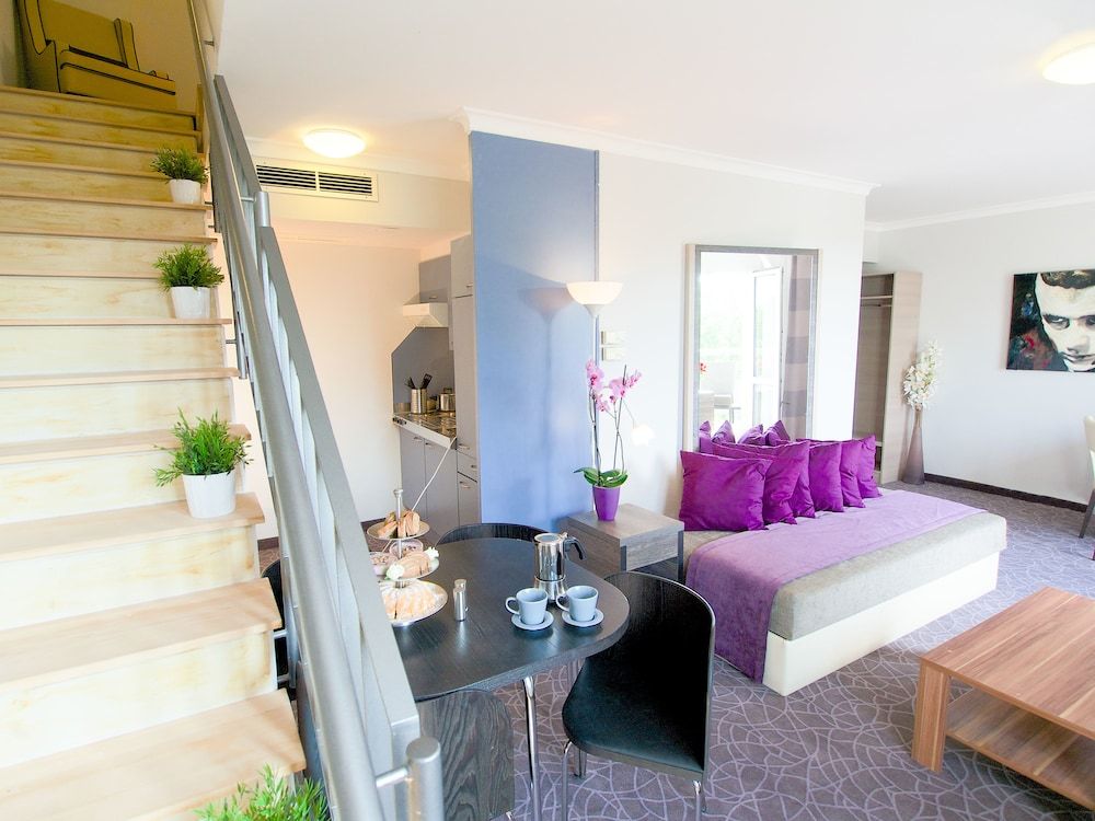 24hours Apartment Hotel 1