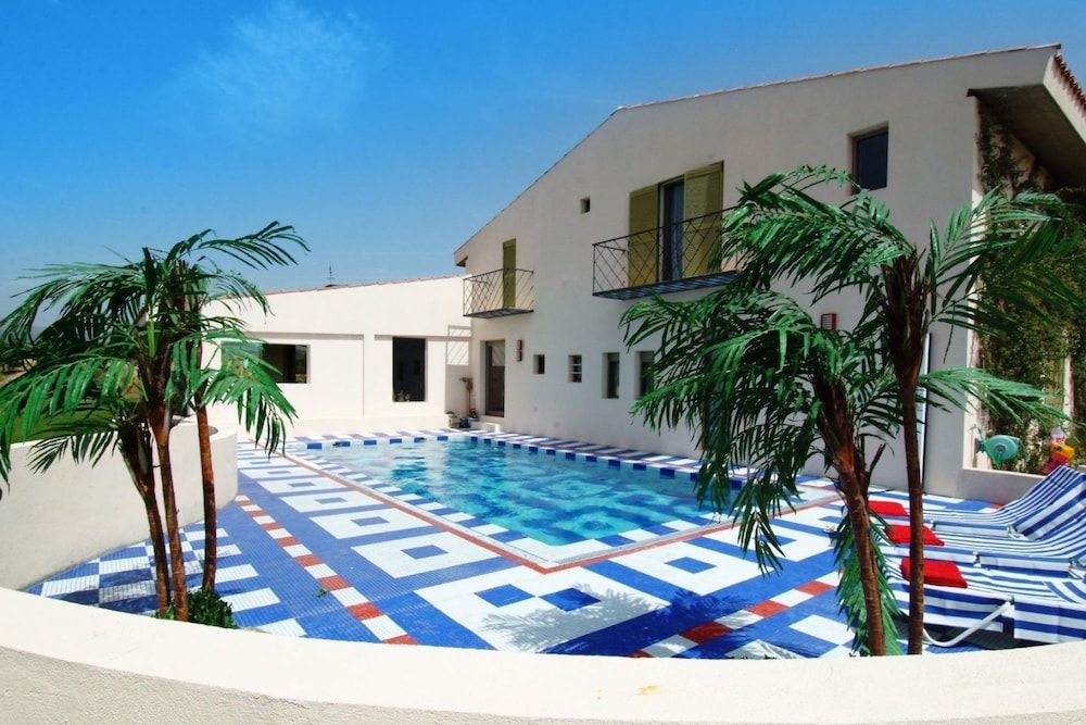 Aal Cachucho 1 Aal Cachucho 1