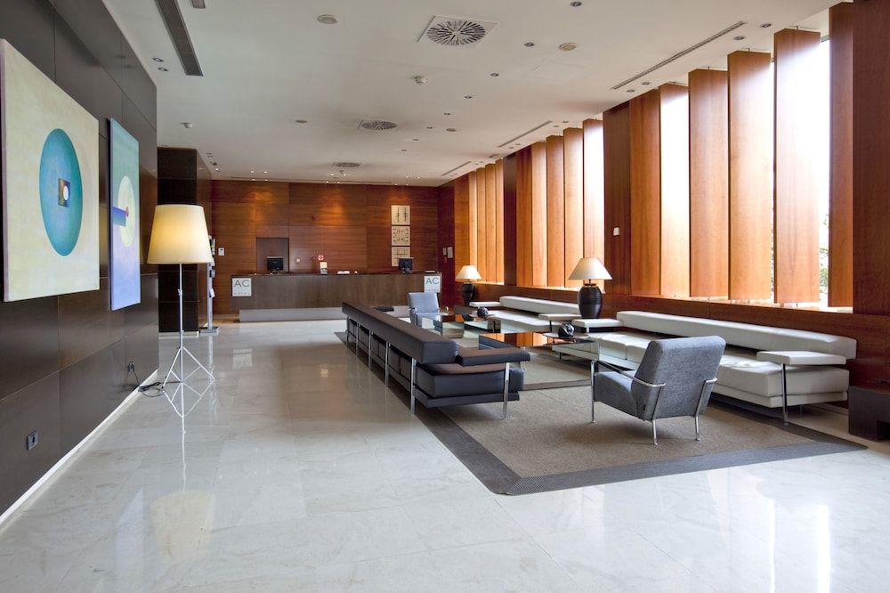 AC Hotel Guadalajara by Marriot 2