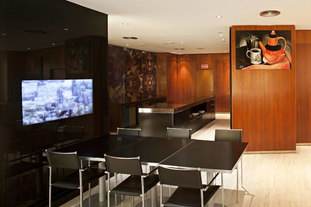 AC Hotel La Linea by Marriott 3