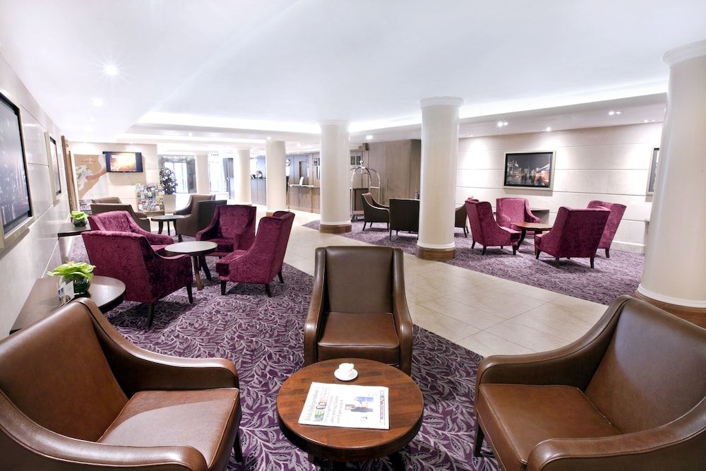 Academy Plaza Hotel 2