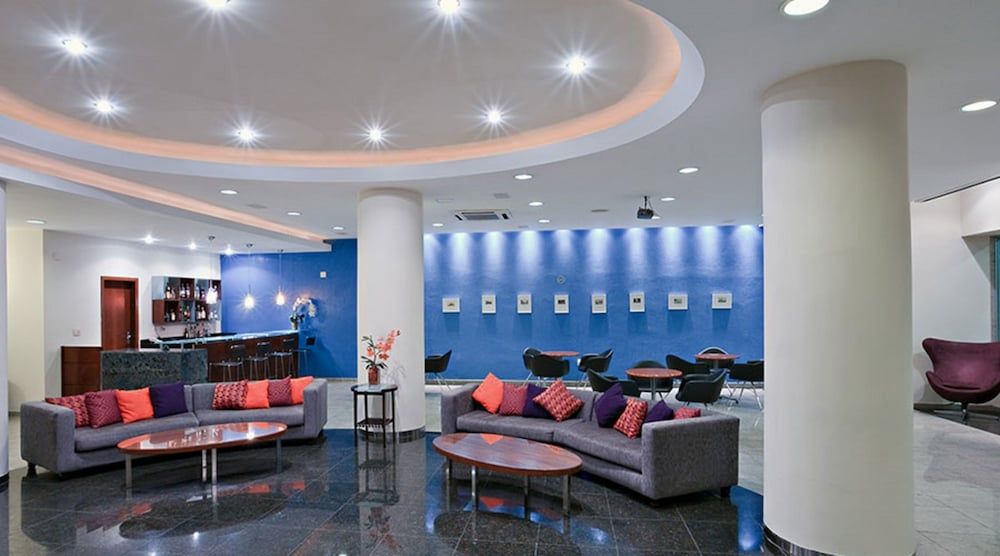 Regency Park 2