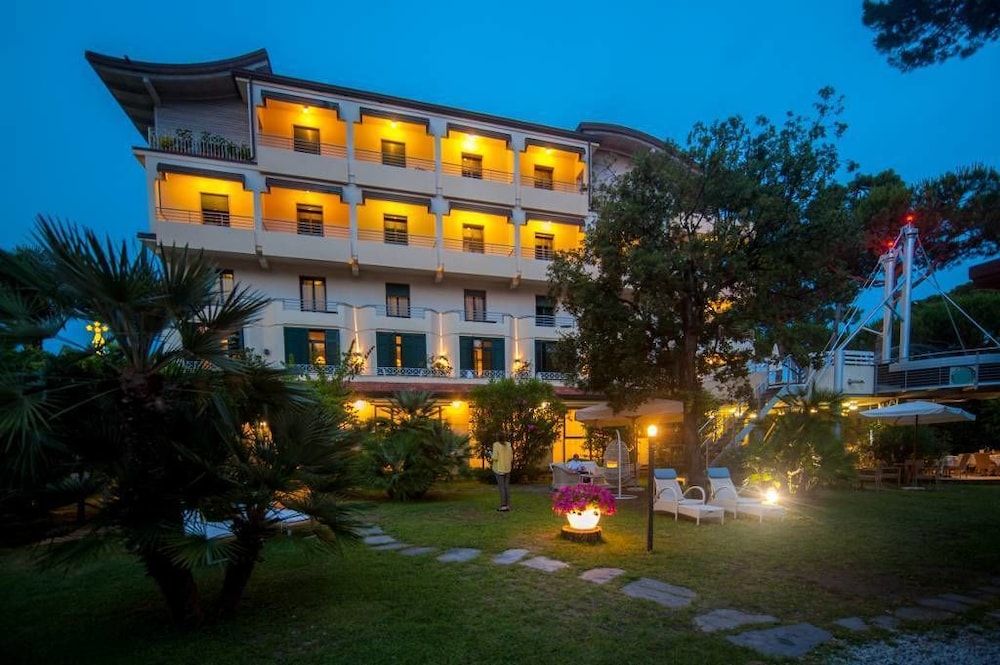 Hotel Acapulco 4 estrellas en Forte dei Marmi