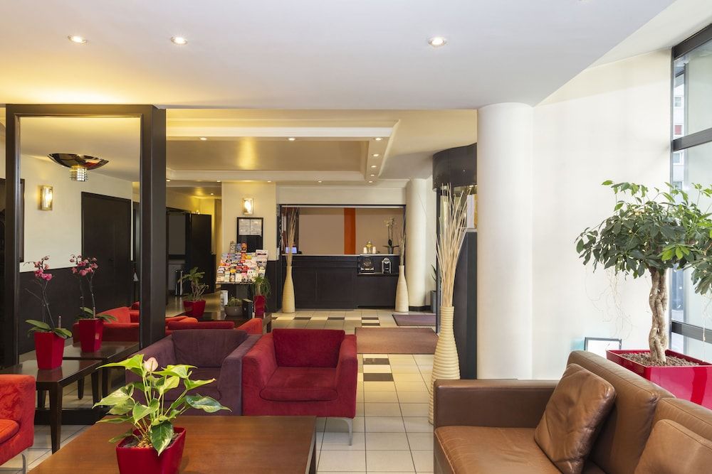 Adagio Access La Defense - Leonard De Vinci 3 estrelas em Courbevoie