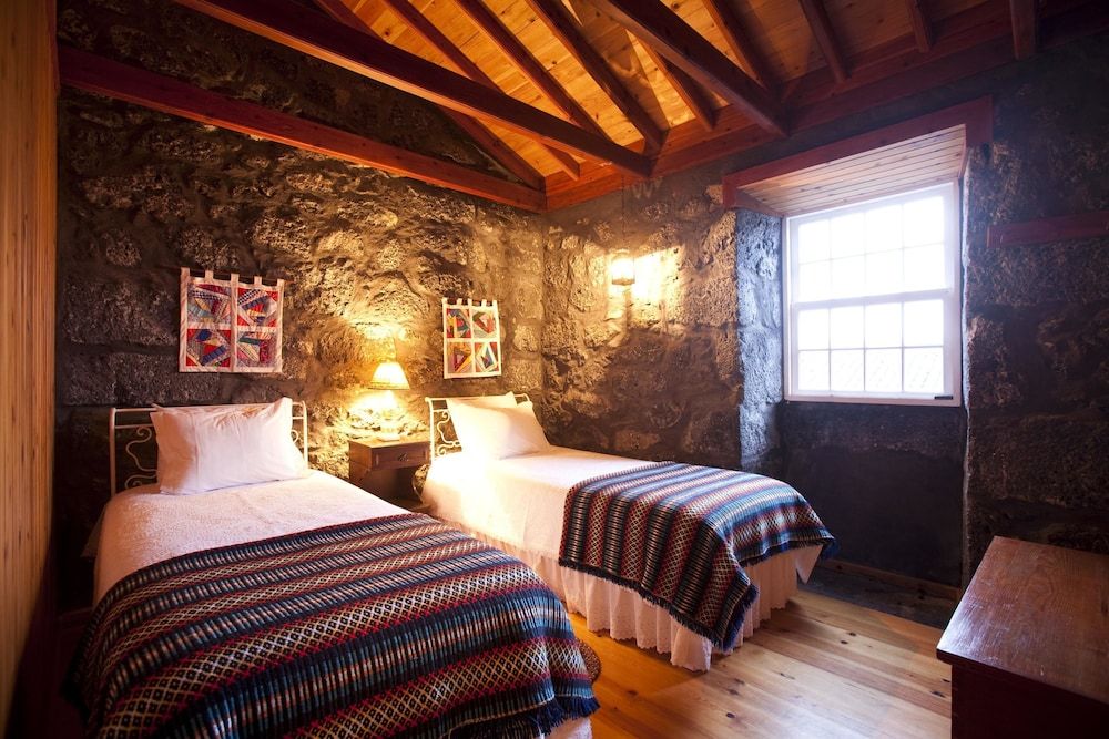 Adegas do Pico 3 Adegas do Pico 3