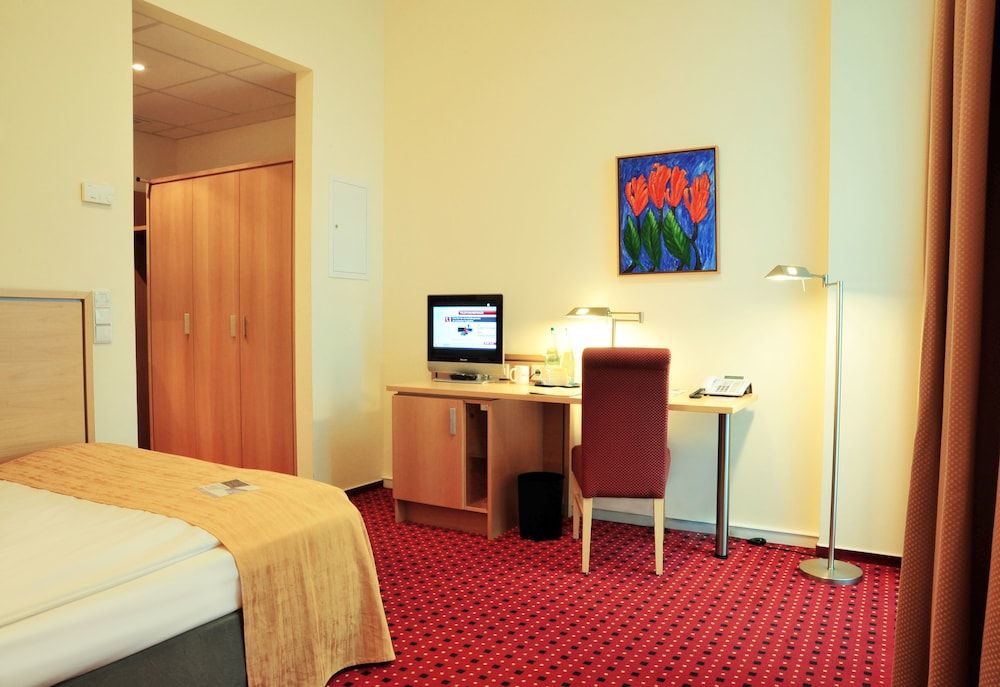 Airporthotel Berlin Adlershof 3