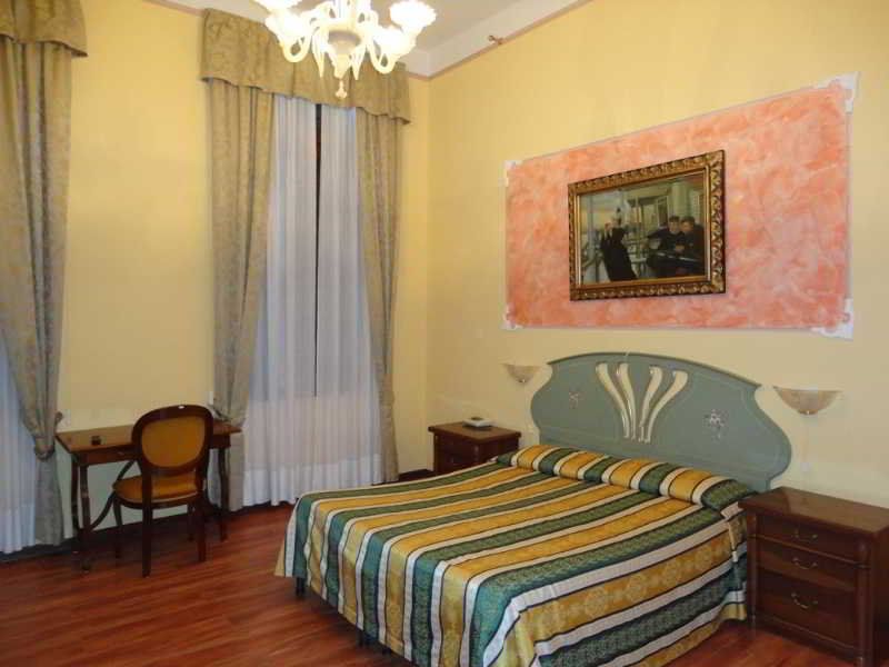 Al Palazzo Lion Morosini -1 estrellas en Venecia