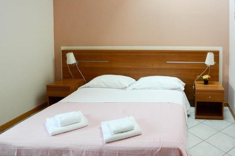 Albergo Meuble Abatjour 1