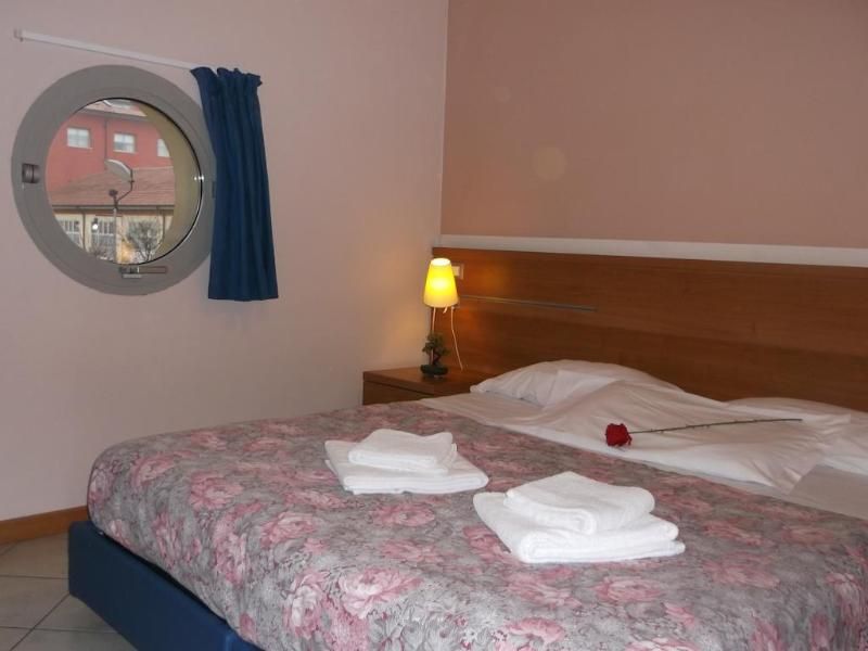 Albergo Meuble Abatjour 3