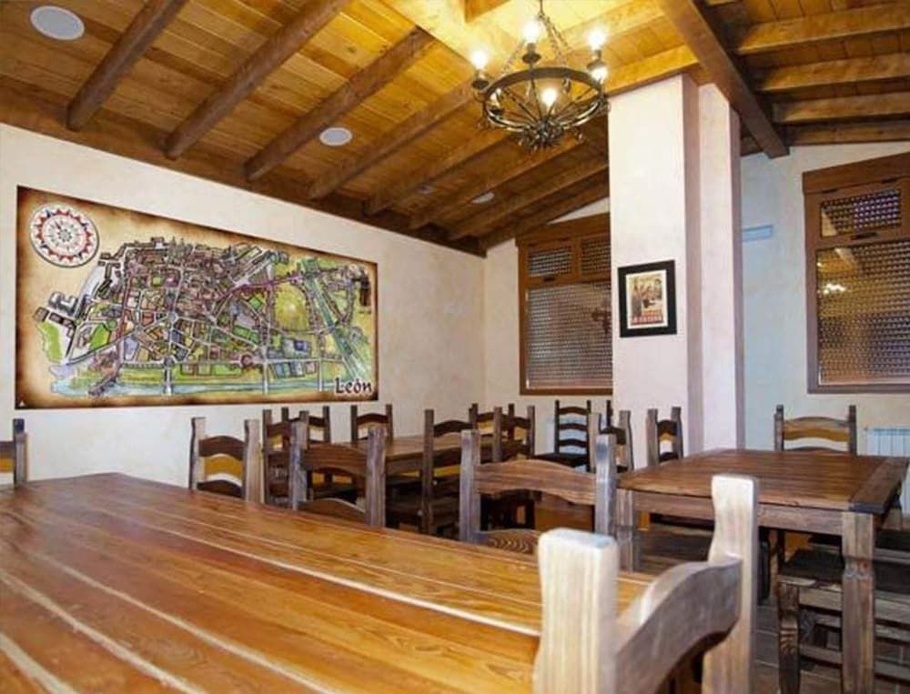 Albergue Santo Tomás de Canterbury 1