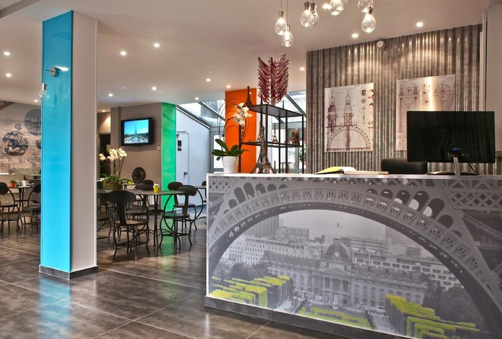 Alpha Paris Tour Eiffel Hotel 3