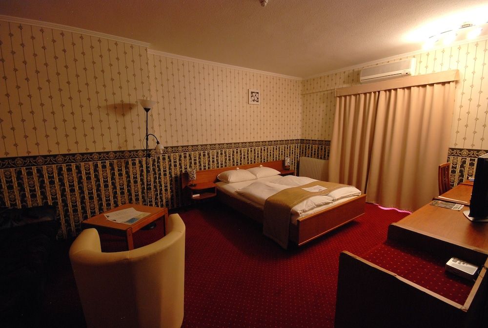 Hotel Amadeus 1