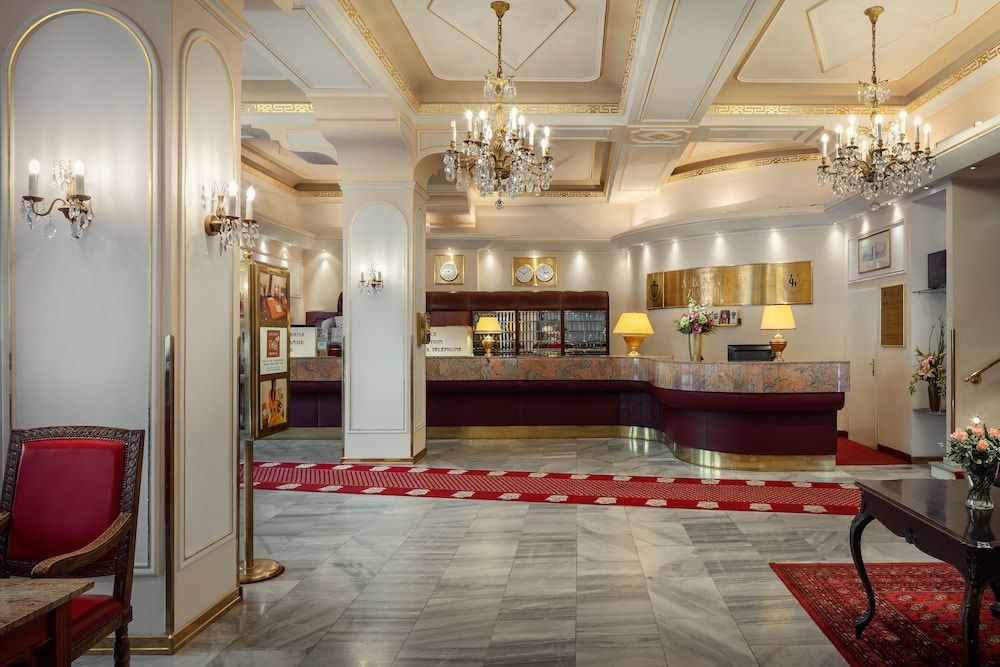 Ambassador-Zlatá Husa 3