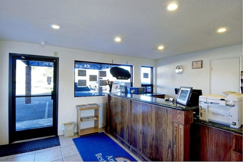 Americas Best Value Inn Globe/Miami 2