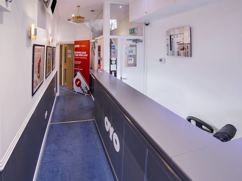 OYO Anchor Hotel 3