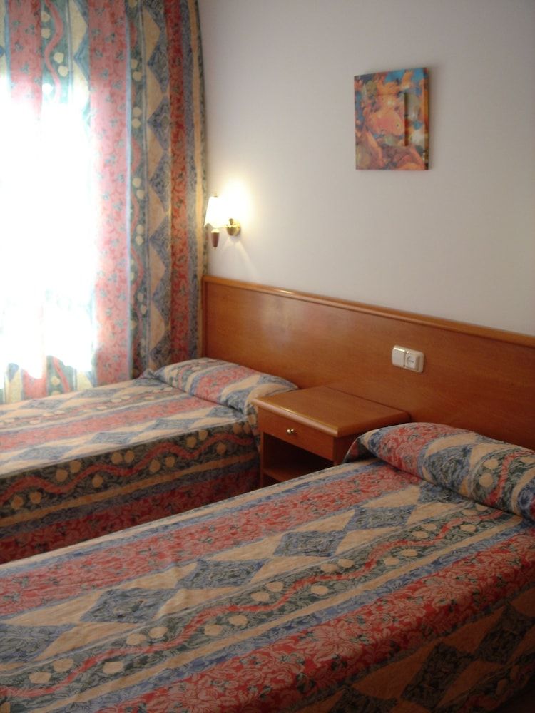 Apartamentos Blanco Y Negro 3 Apartamentos Blanco Y Negro 3