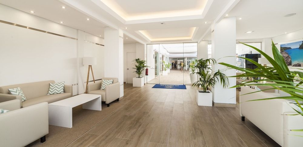 Apartamentos Globales Lord Nelson 2 Apartamentos Globales Lord Nelson 2