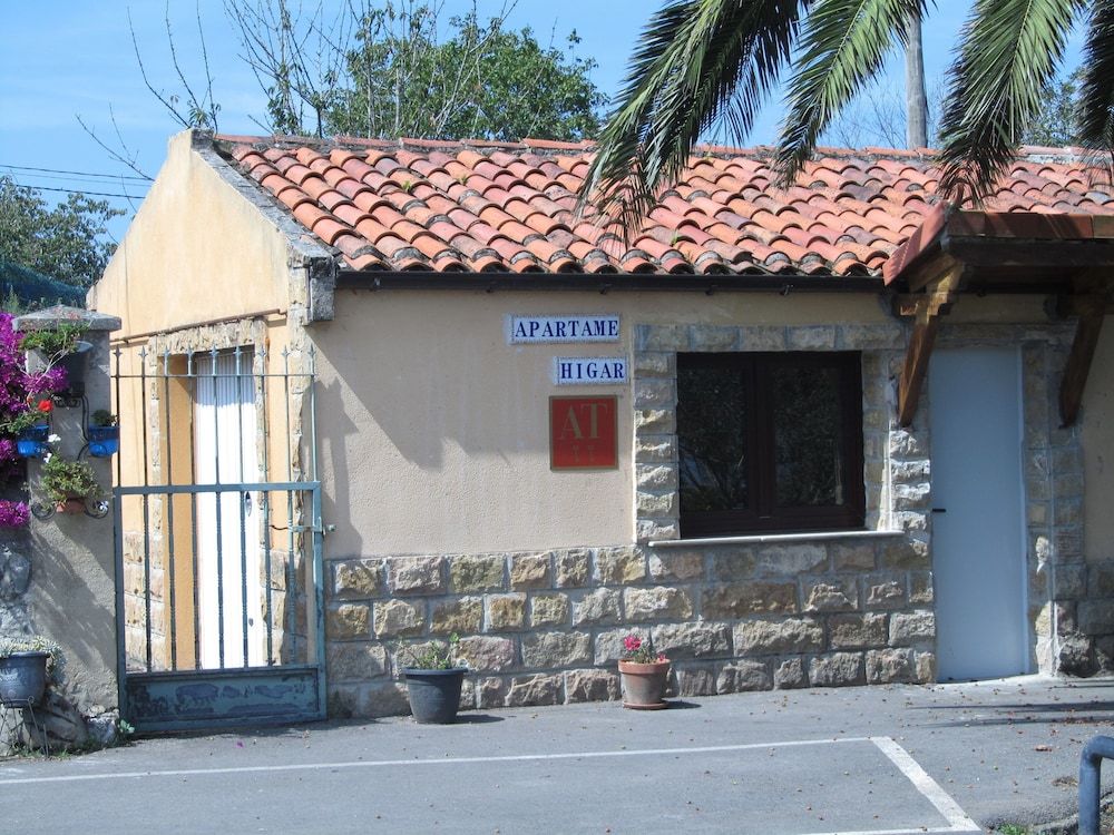 Apartamentos la Higar 3