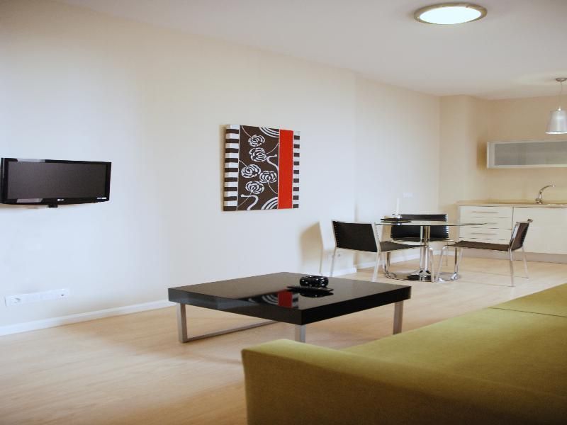 Apartamentos Metrópolis Sevilla 3