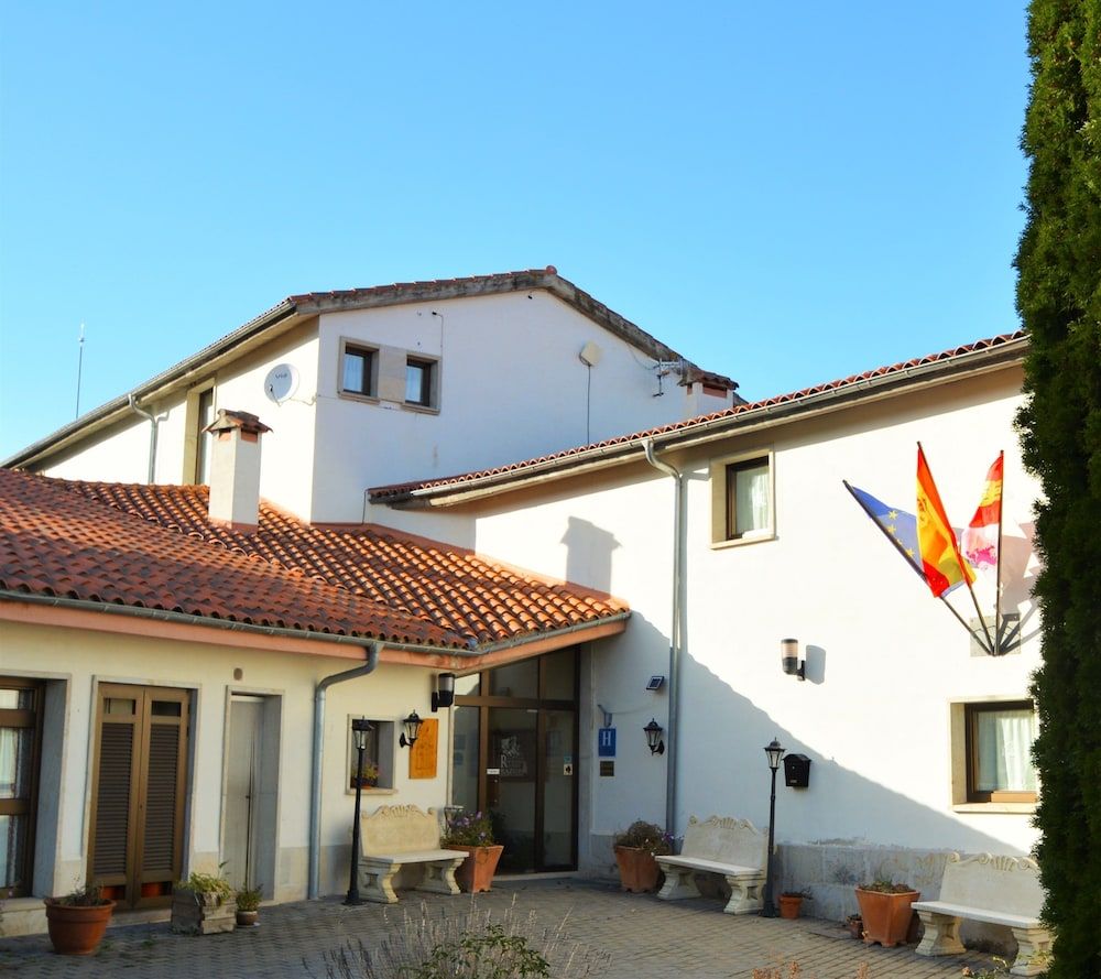 Apartamentos Remanso del Río Razón 1