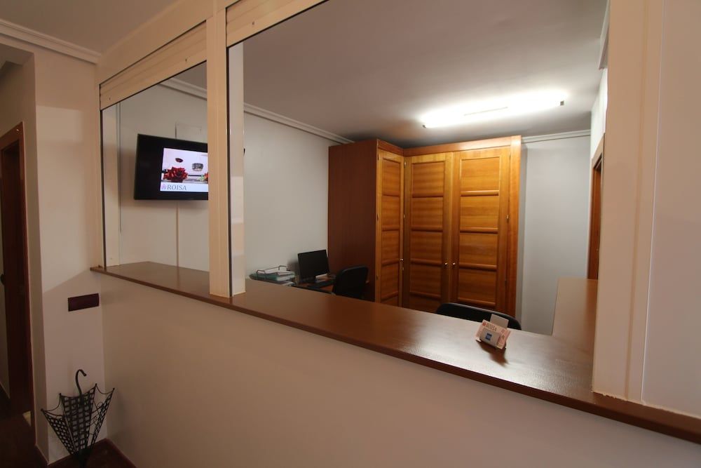 Apartamentos Roisa Centro 2