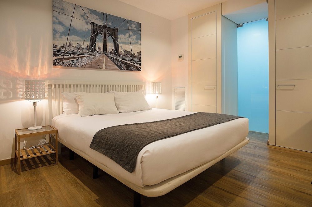 Apartamentos San Lorenzo 26 2