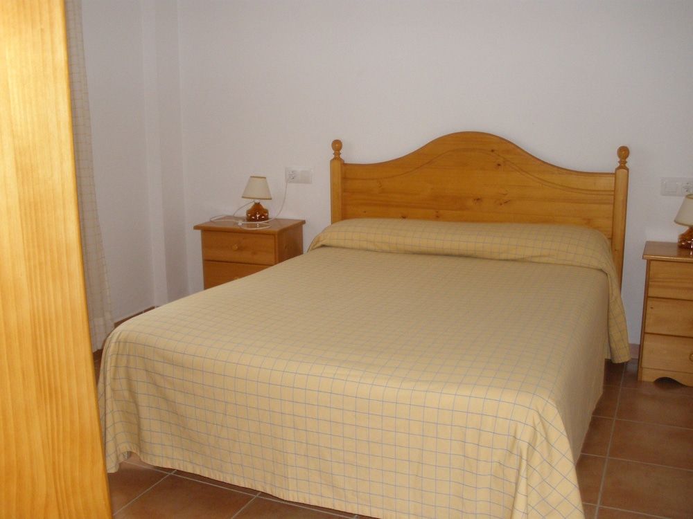 Apartamentos Turísticos Albanta 2