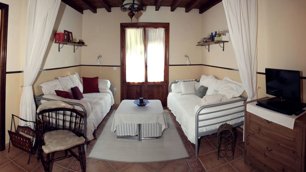 Apartamentos Turísticos La Vida De Antes -1 estrelas em Consuegra