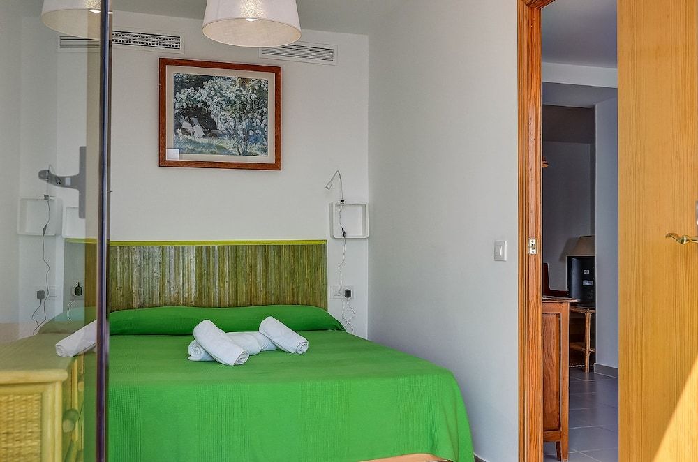 Apartamentos Valencia Port Saplaya 3