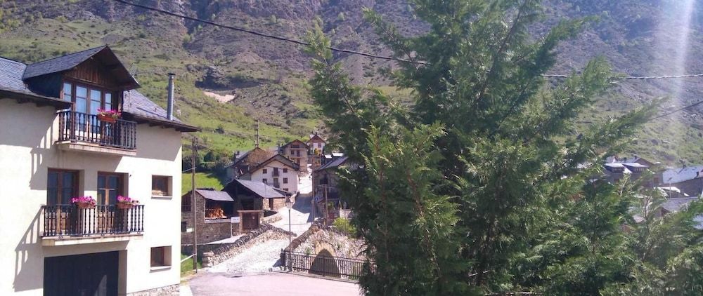 Apartaments Pont Romànic 1