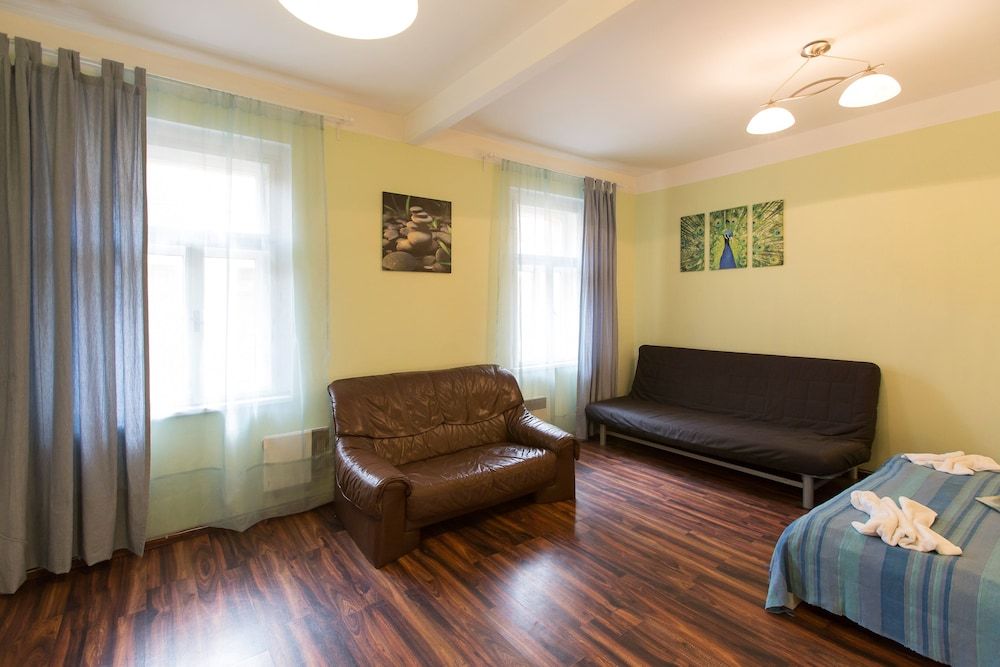 Apartment for Friends 3