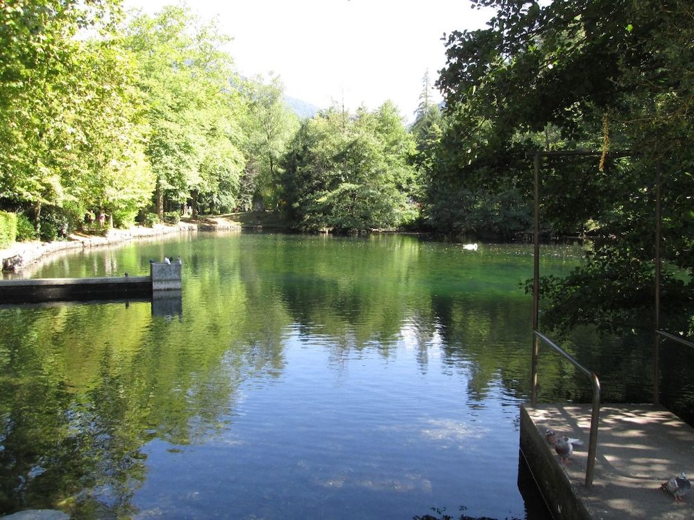 Apartment With 2 Bedrooms in Bagneres-de-luchon, With Wonderful Lake View, Balcony and Wifi - 200 m From the Slopes 1 Apartment With 2 Bedrooms in Bagneres-de-luchon, With Wonderful Lake View, Balcony and Wifi - 200 m From the Slopes 1