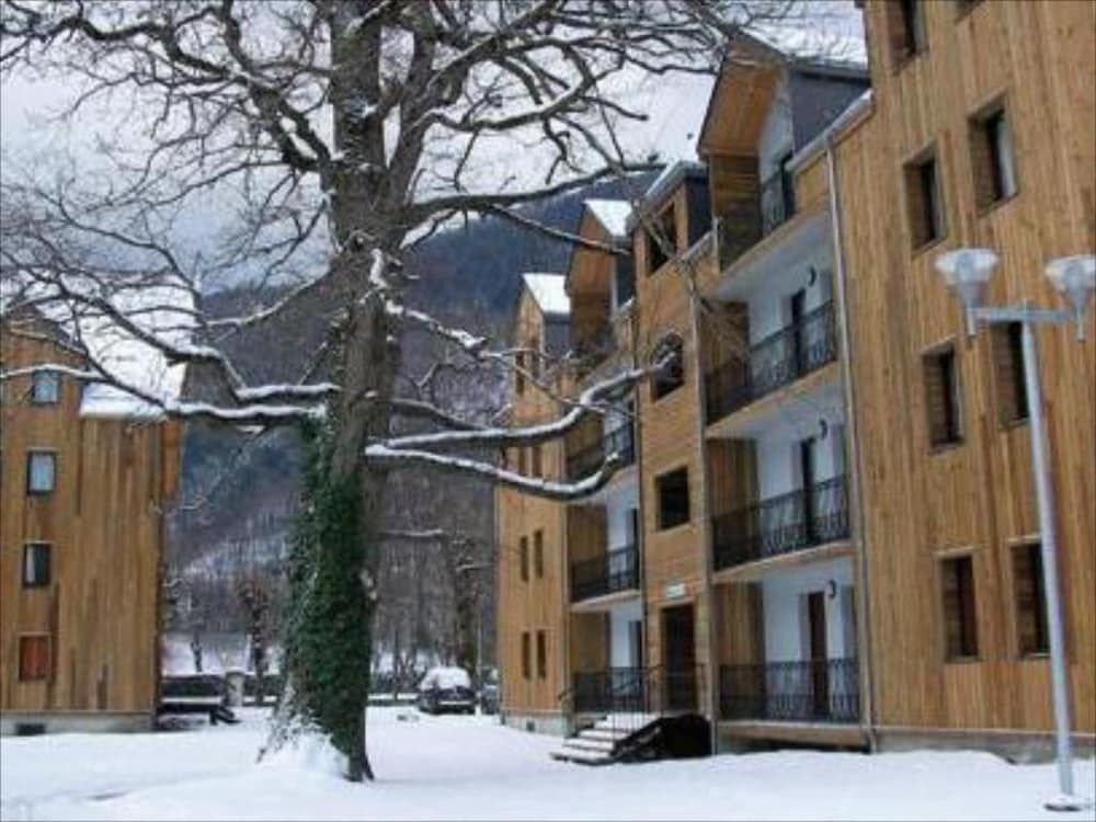 Apartment With 2 Bedrooms in Bagnères-de-luchon, With Wonderful Mountain View and Balcony - 300 m From the Slopes -1 estrelas em Luchon