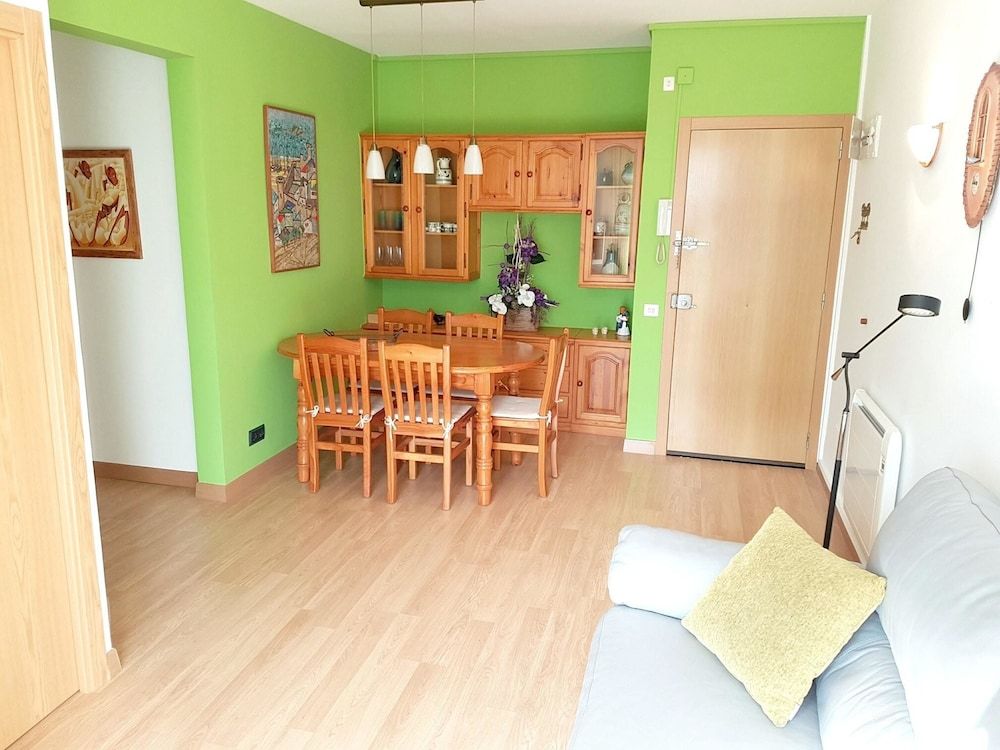 Apartment With 2 Bedrooms in Empuriabrava, With Wonderful sea View, Furnished Balcony and Wifi - 500 m From the Beach 1 Apartment With 2 Bedrooms in Empuriabrava, With Wonderful sea View, Furnished Balcony and Wifi - 500 m From the Beach 1